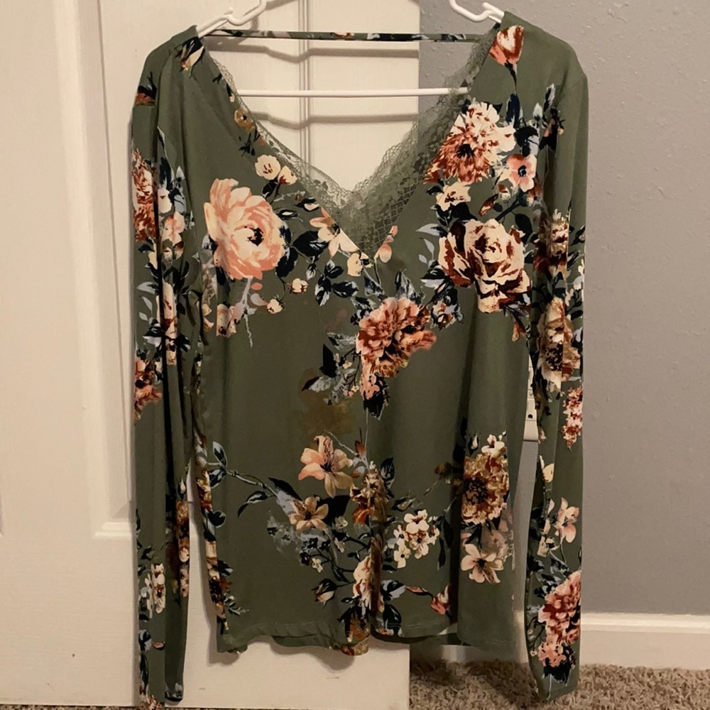 Long sleeve shirt